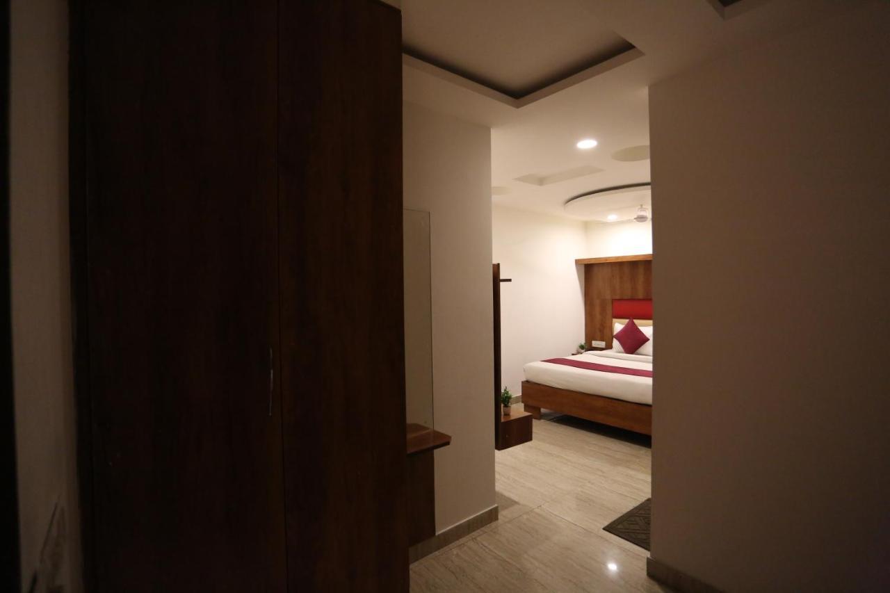 Hotel Sm Suits Near Delhi Airport-Unit By Grand Urban Luxury New Delhi Eksteriør bilde