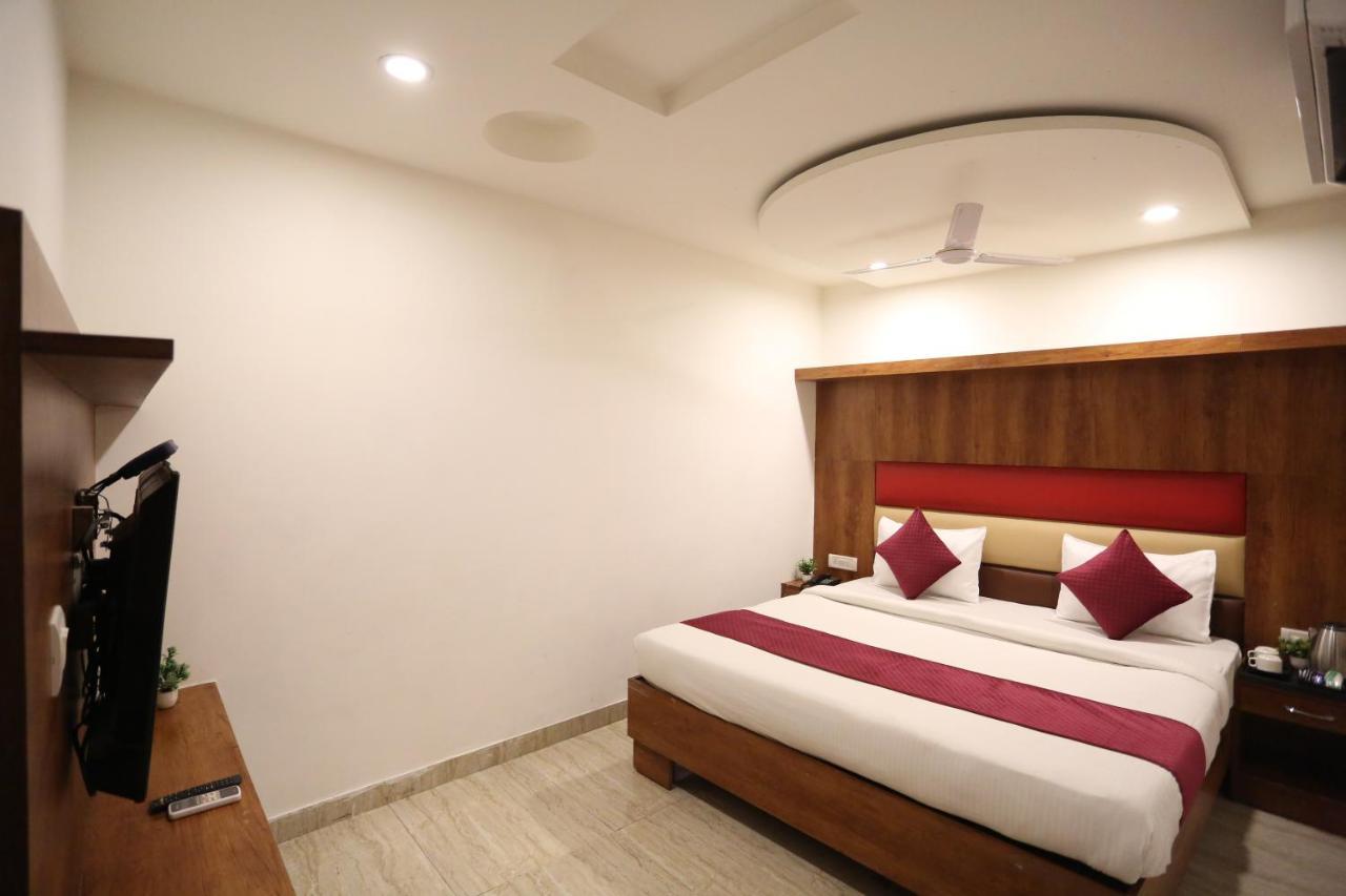 Hotel Sm Suits Near Delhi Airport-Unit By Grand Urban Luxury New Delhi Eksteriør bilde