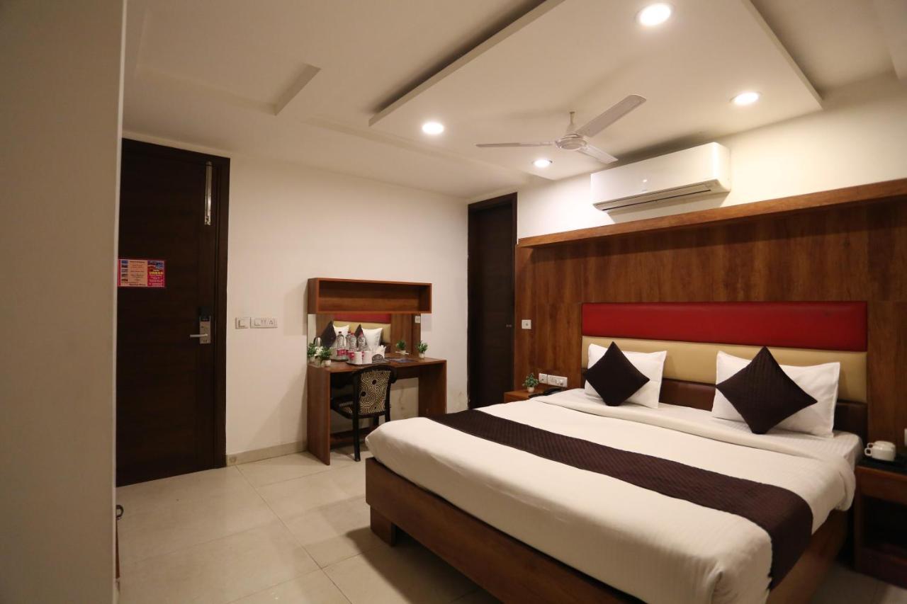 Hotel Sm Suits Near Delhi Airport-Unit By Grand Urban Luxury New Delhi Eksteriør bilde