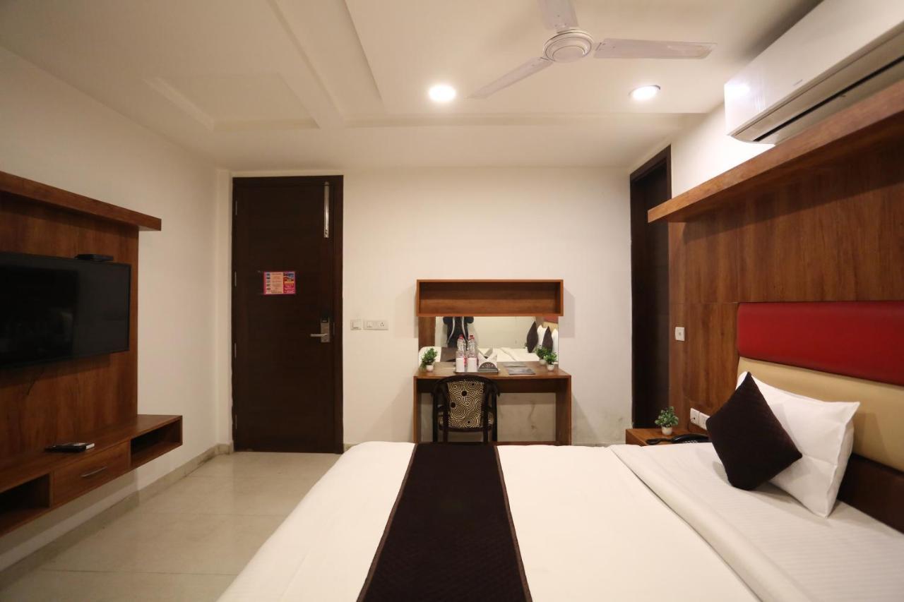 Hotel Sm Suits Near Delhi Airport-Unit By Grand Urban Luxury New Delhi Eksteriør bilde