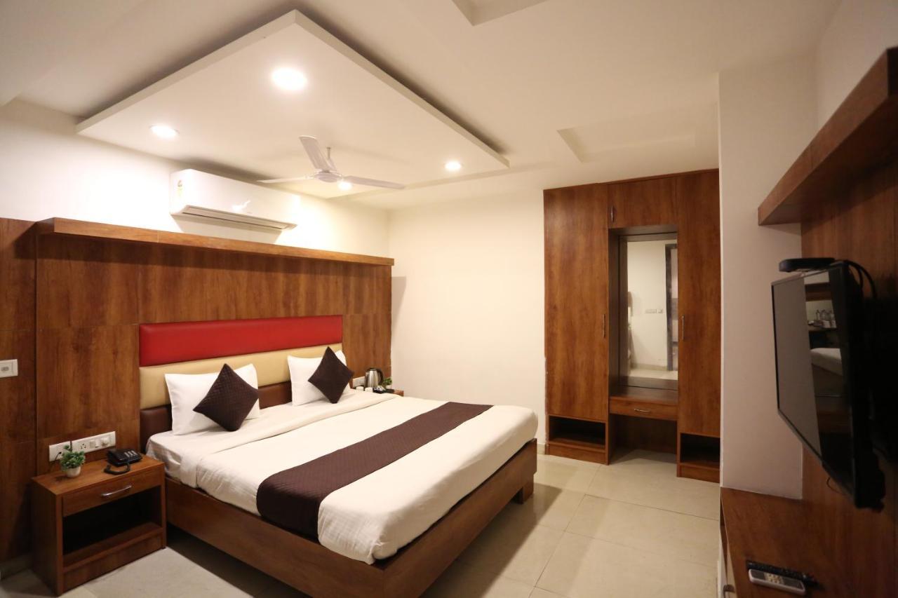 Hotel Sm Suits Near Delhi Airport-Unit By Grand Urban Luxury New Delhi Eksteriør bilde