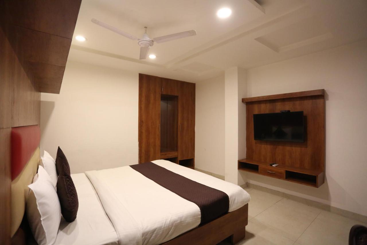 Hotel Sm Suits Near Delhi Airport-Unit By Grand Urban Luxury New Delhi Eksteriør bilde