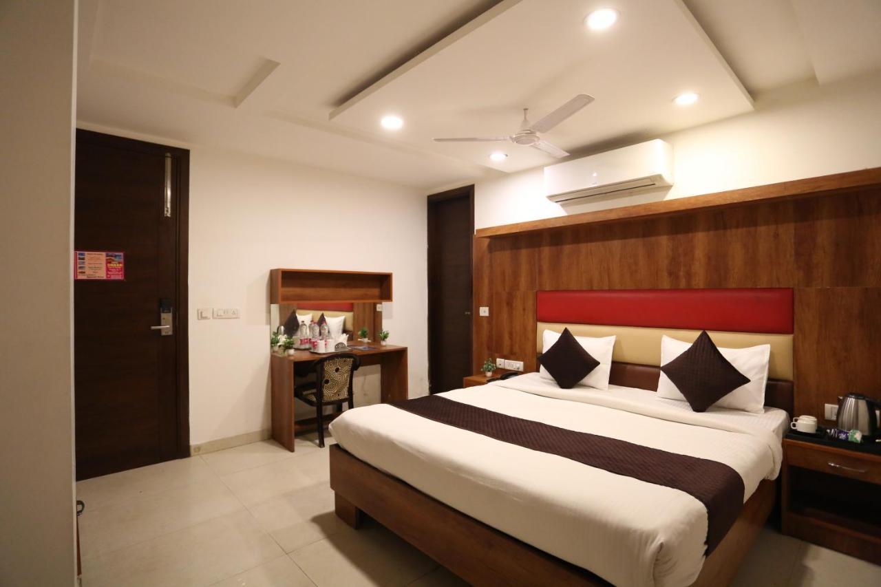 Hotel Sm Suits Near Delhi Airport-Unit By Grand Urban Luxury New Delhi Eksteriør bilde